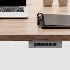 Zyxel GS-105B V3 5-Port Desktop Switch - Fast, Reliable Networking Solution